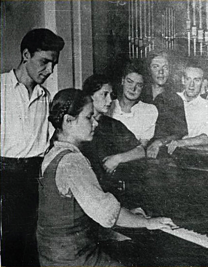 Татьяна Николаева за роялем.jpeg