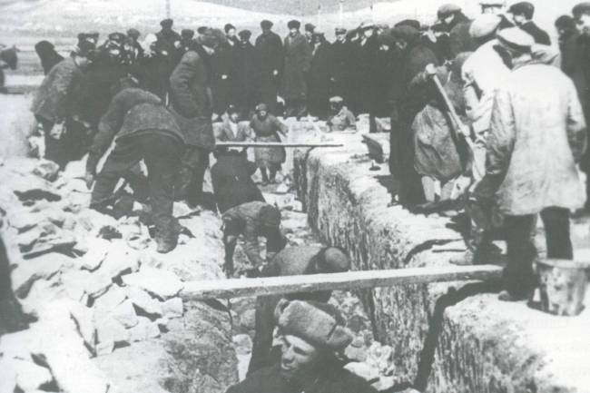 Закладка завода.jpg