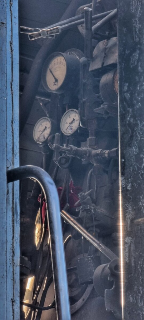 scale_1200.jpeg scale_1200.jpeg