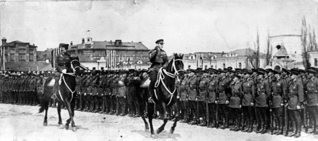 Парад 24 июня 1945 года.jpg Парад 24 июня 1945 года.jpg