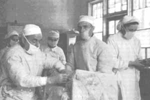 Ученые-медики.jpg Ученые-медики.jpg