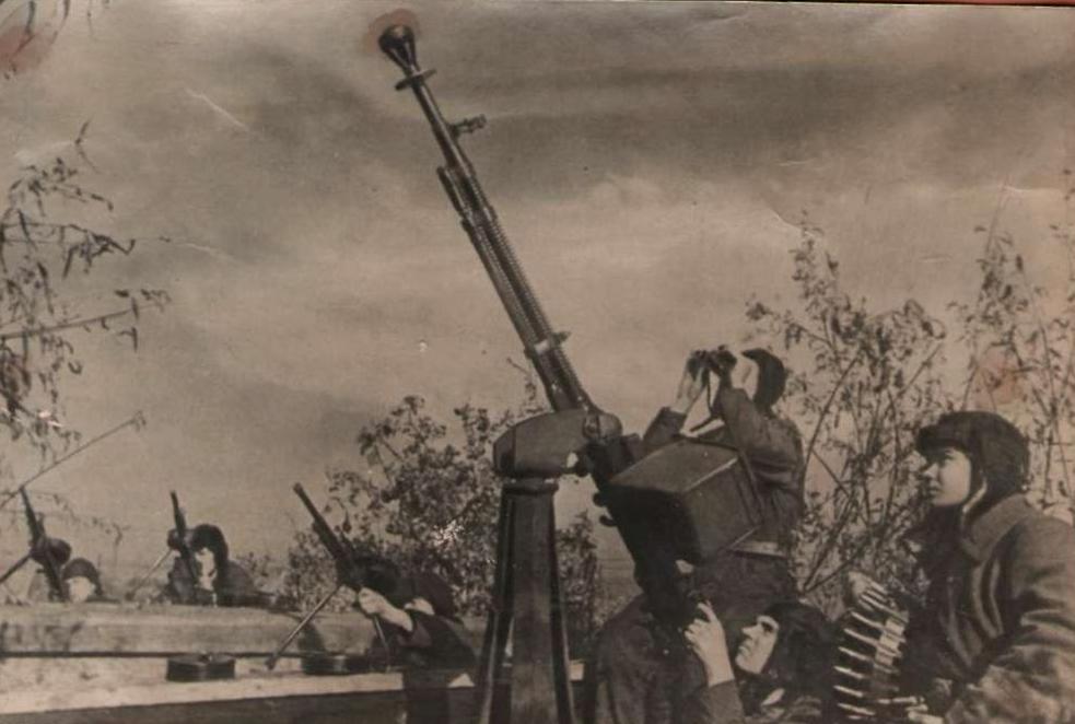 Зенитчики 2.jpg Зенитчики 2.jpg