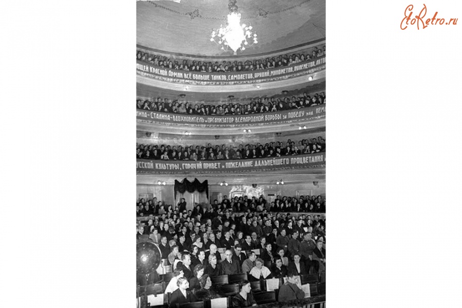 СГУ_празднование 125-летия ЛГУ в Саратове.jpg